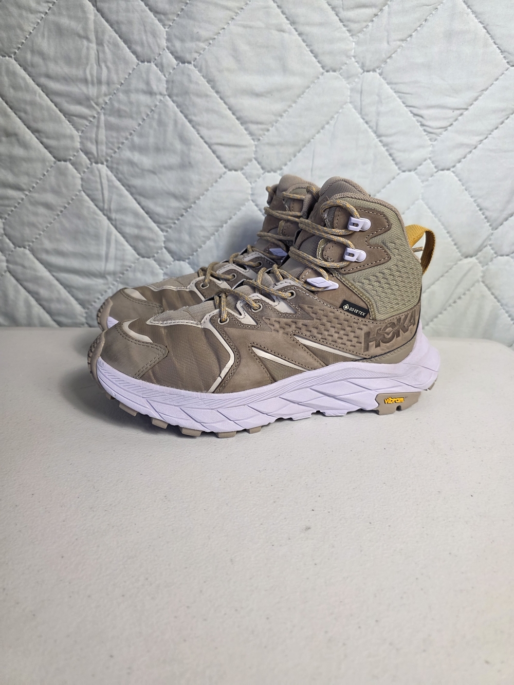 Hoka One One Anacapa 2 Mid Gore-Tex Boots Womens Size 7B Dune Ice Flow Hiking